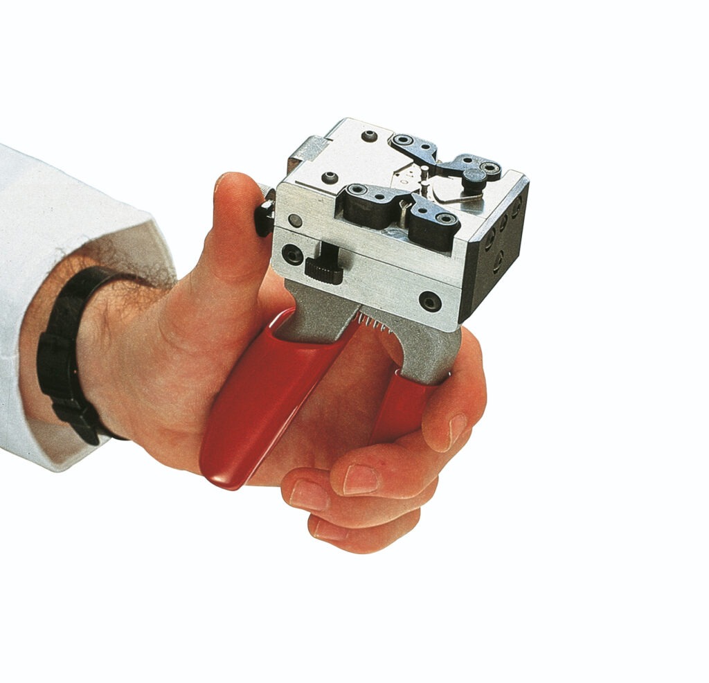 M10 hand wire welder